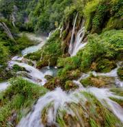 2024Q4Landscp-B-Sam-Mak-Waterfalls